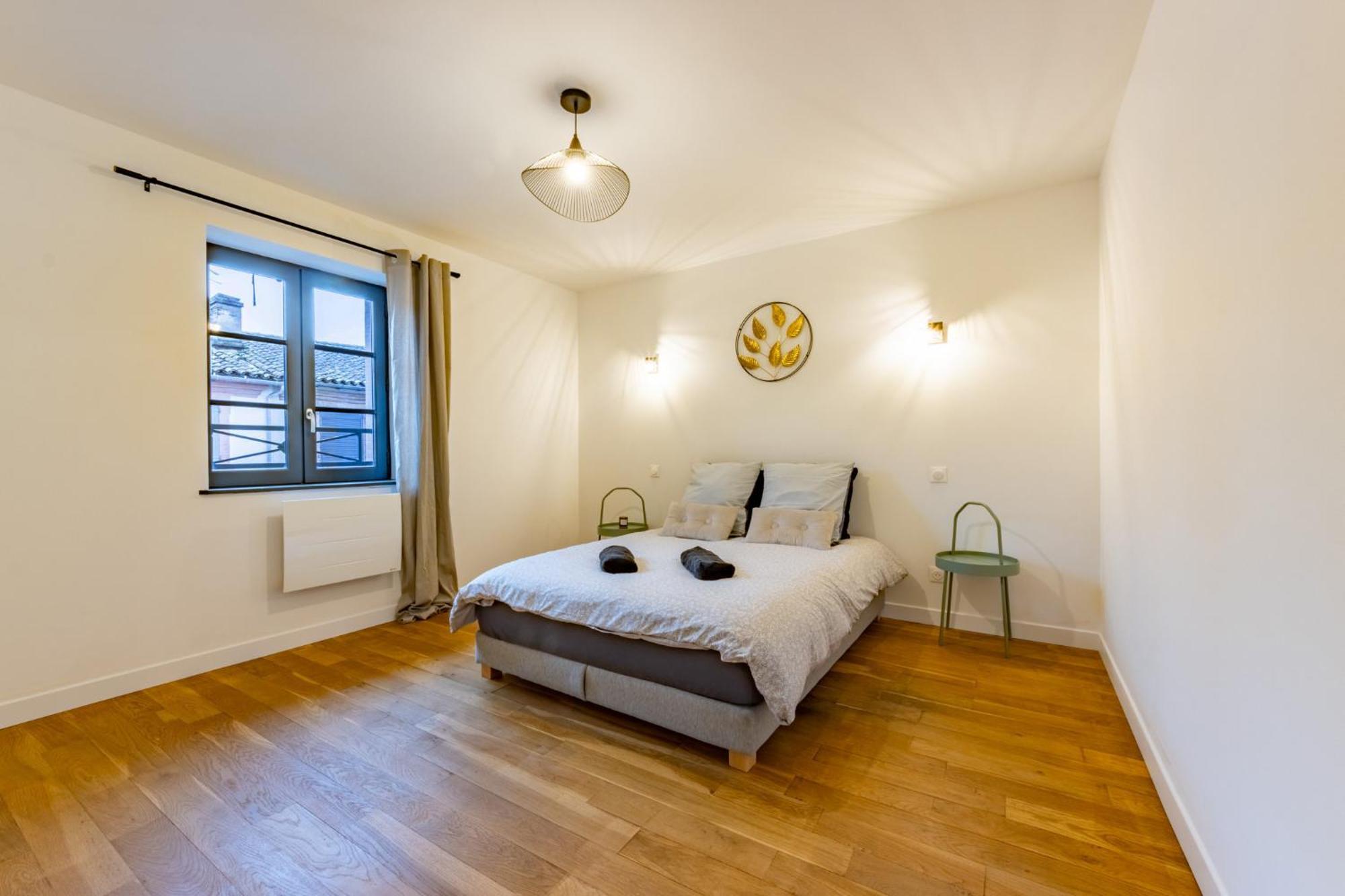 Apartamento Le Beau Briand Proche Gare Parking Facile Montauban Exterior foto