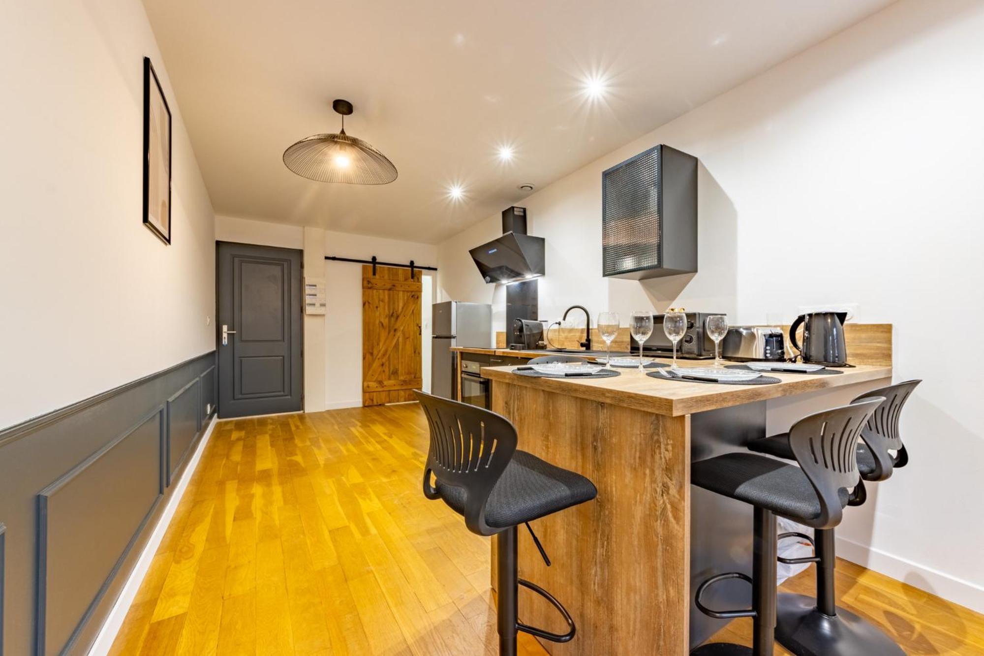 Apartamento Le Beau Briand Proche Gare Parking Facile Montauban Exterior foto