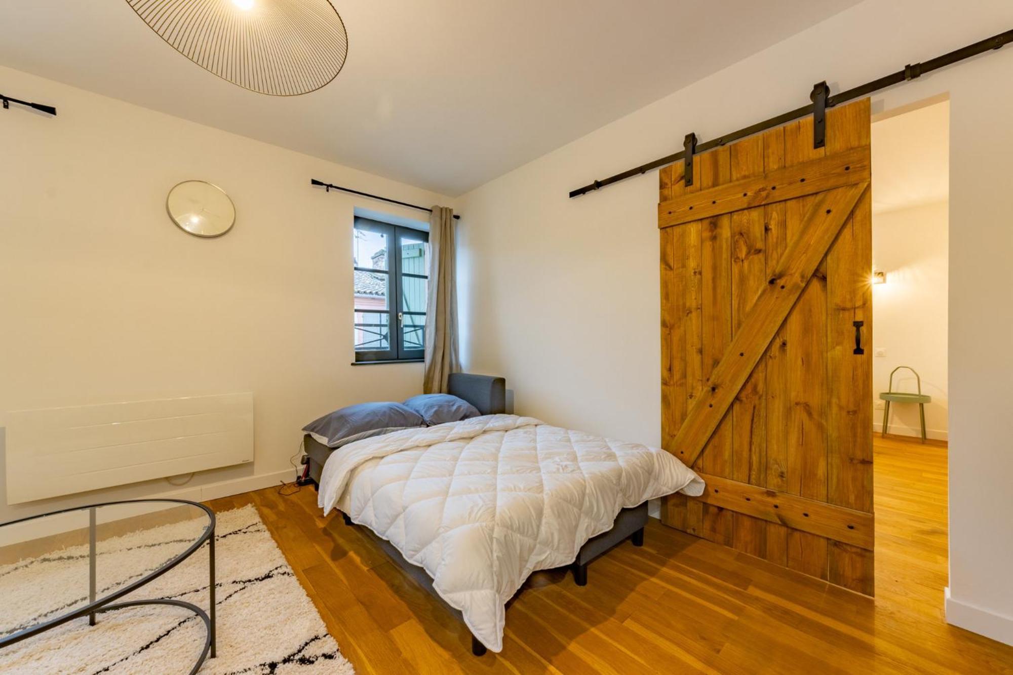 Apartamento Le Beau Briand Proche Gare Parking Facile Montauban Exterior foto